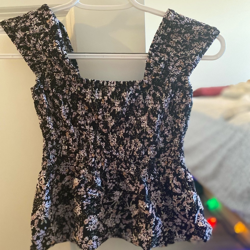Very cute crop top